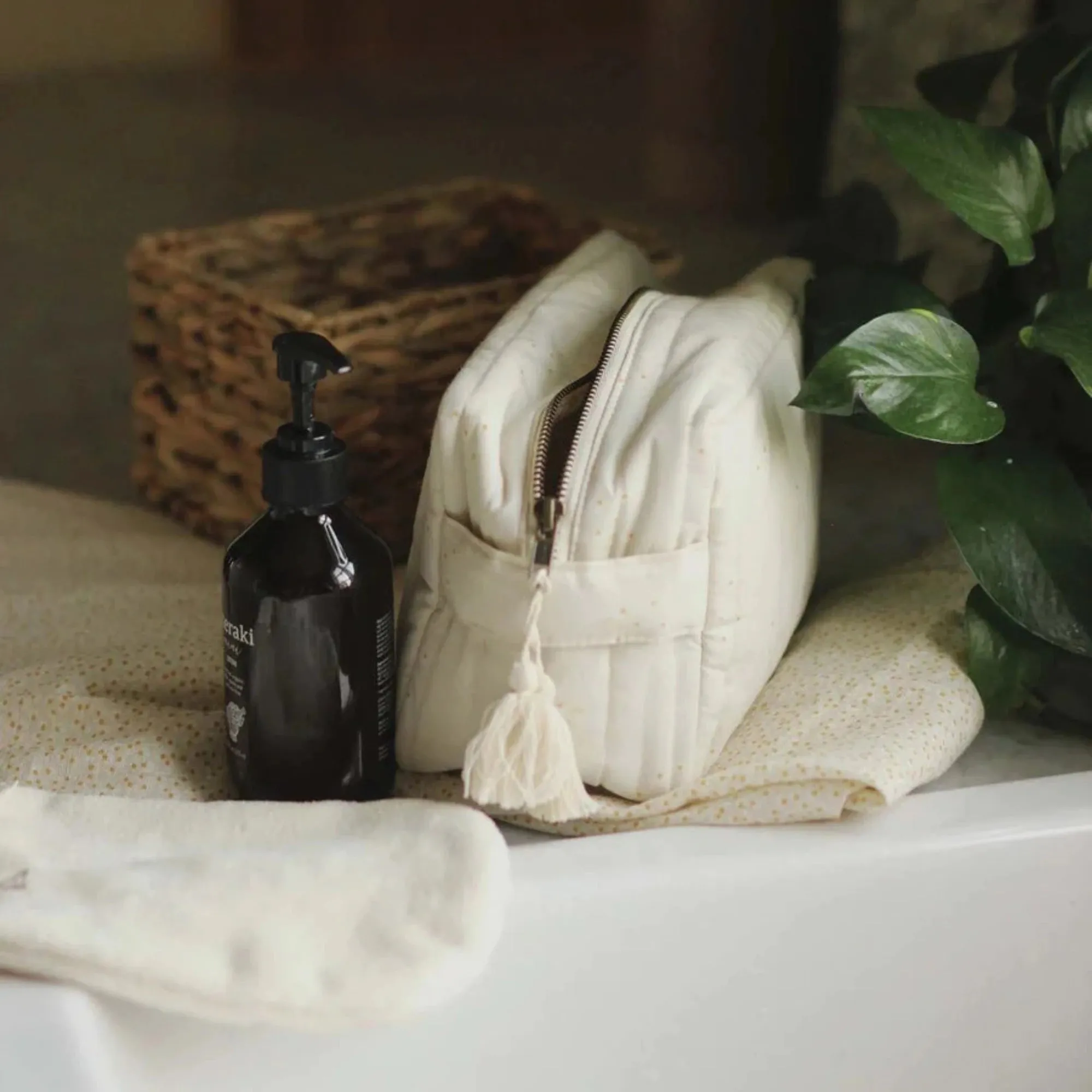 AVERY ROW Wash Bag
