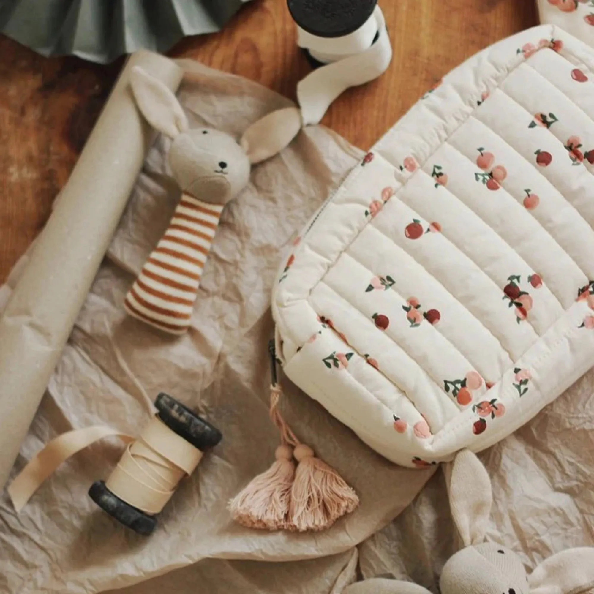 AVERY ROW Wash Bag