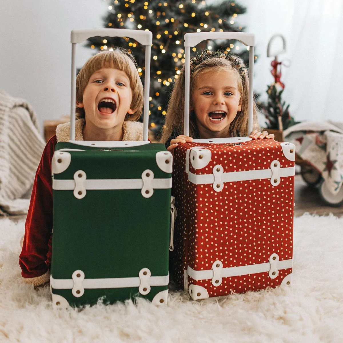 See-ya Suitcase Holiday Sweetheart Red | Olli Ella